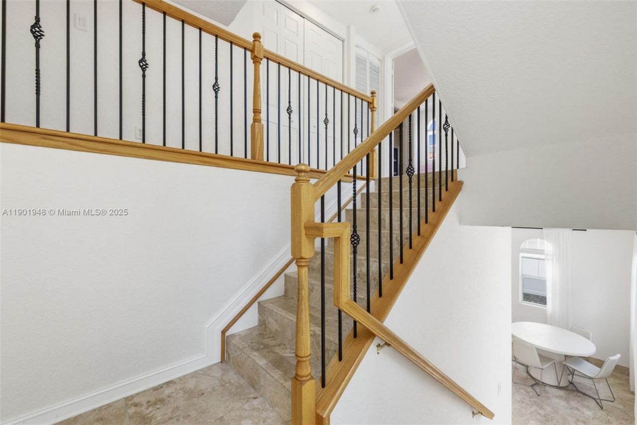 623 NE 11th Ave, Fort Lauderdale, FL 33304 Photo