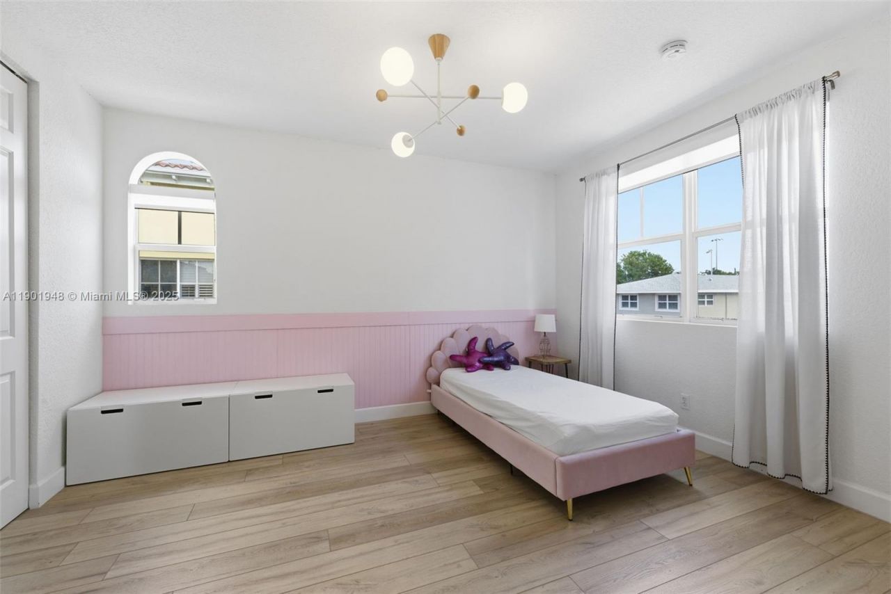 623 NE 11th Ave, Fort Lauderdale, FL 33304 Photo