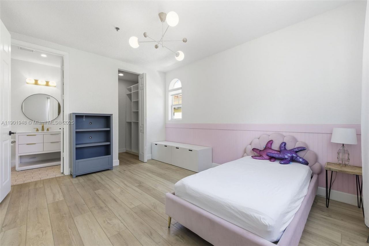 623 NE 11th Ave, Fort Lauderdale, FL 33304 Photo