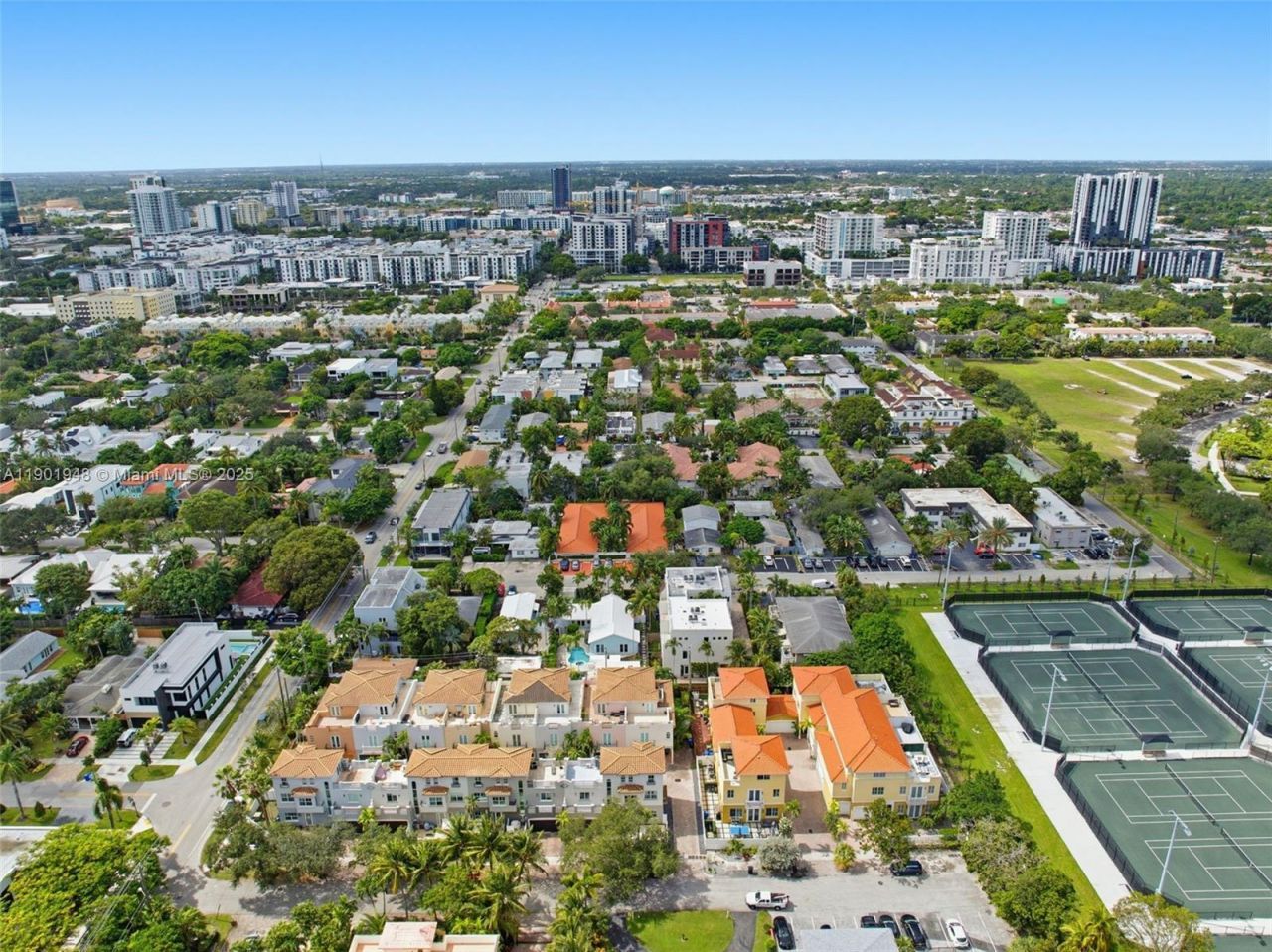 623 NE 11th Ave, Fort Lauderdale, FL 33304 Photo