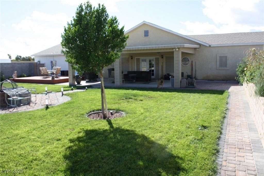 1101 E Blosser Ranch Road, Pahrump, NV 89060