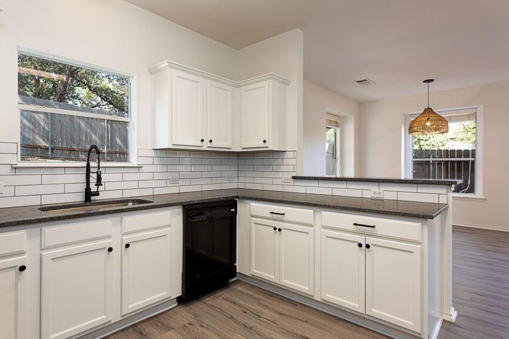 10215 Maydelle Dr, Unit 271, Austin, TX 78748 Main Photo