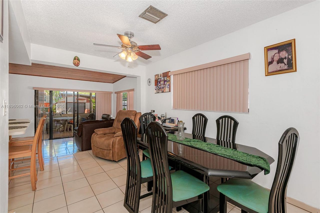 3920 W 3rd Ave, Hialeah, FL 33012 Photo
