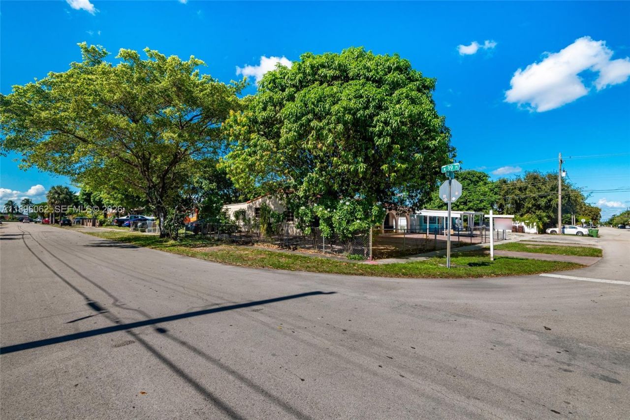 3920 W 3rd Ave, Hialeah, FL 33012 Photo