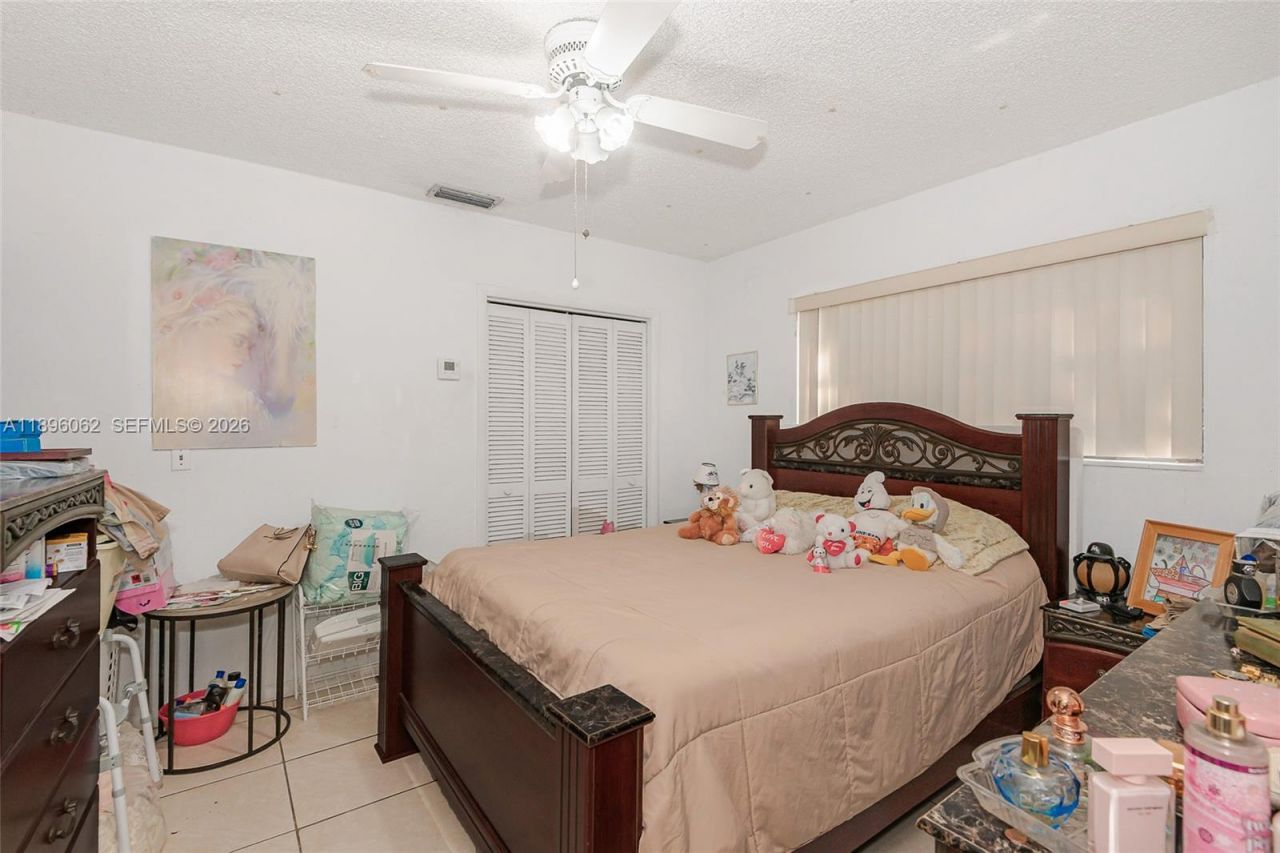 3920 W 3rd Ave, Hialeah, FL 33012 Photo