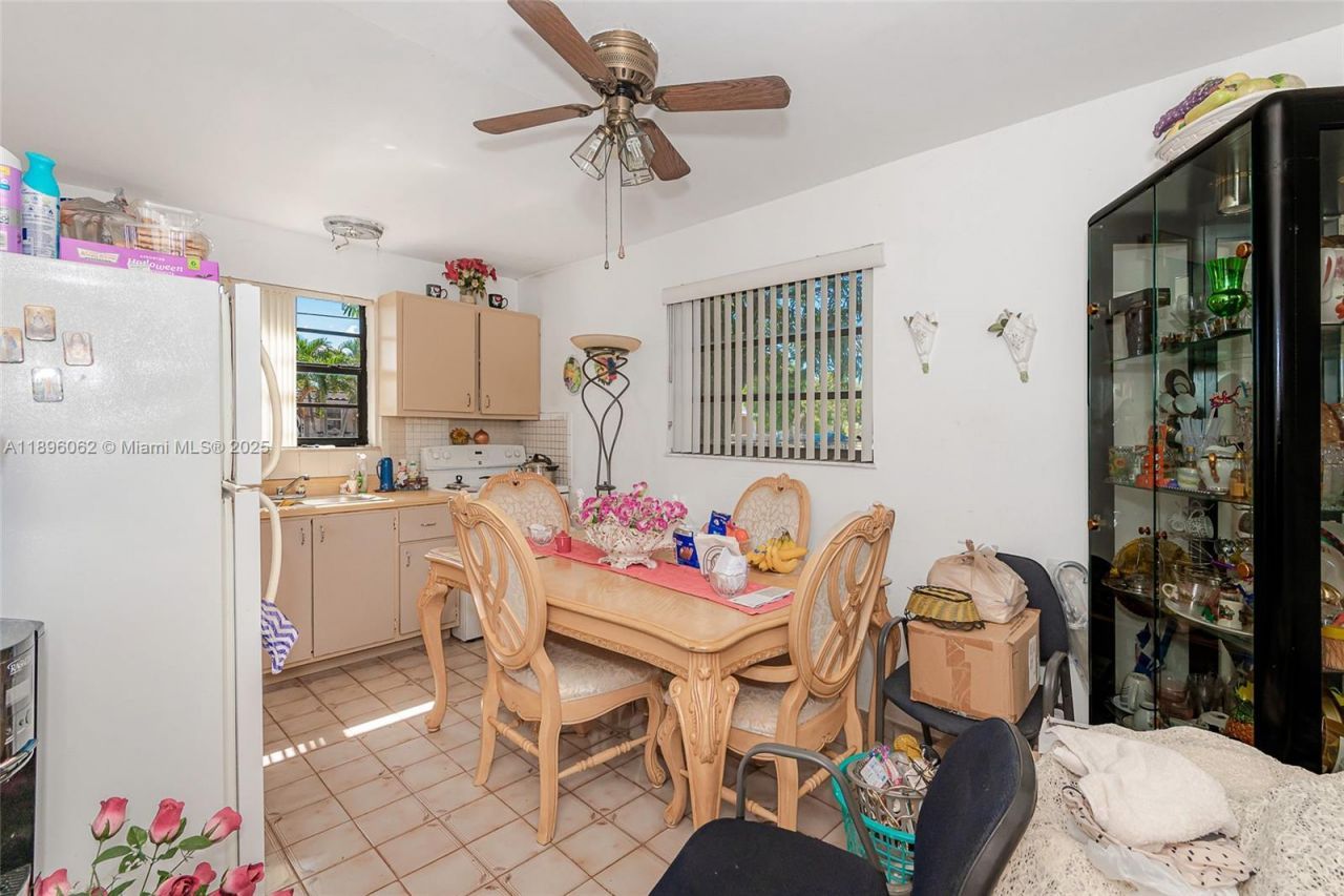 3920 W 3rd Ave, Hialeah, FL 33012 Photo