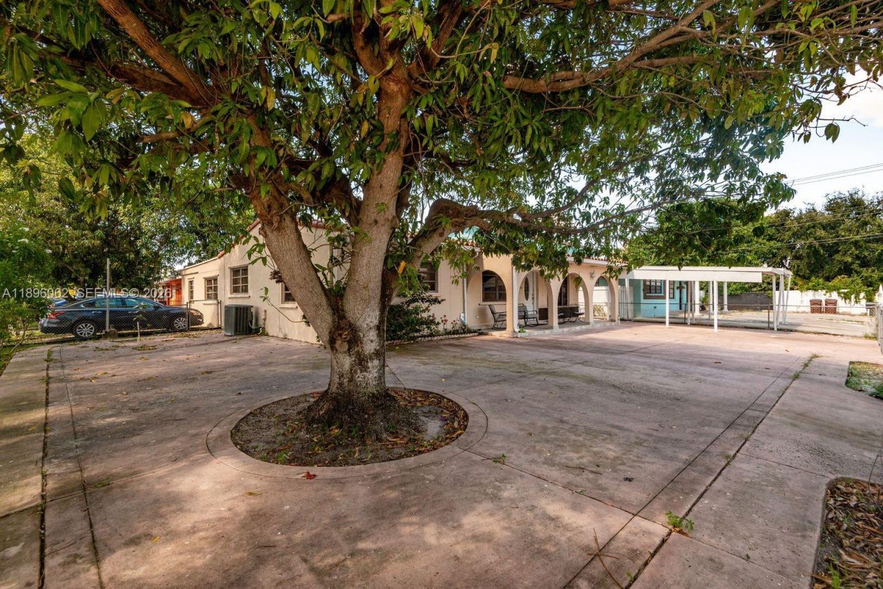 3920 W 3rd Ave, Hialeah, FL 33012 Photo