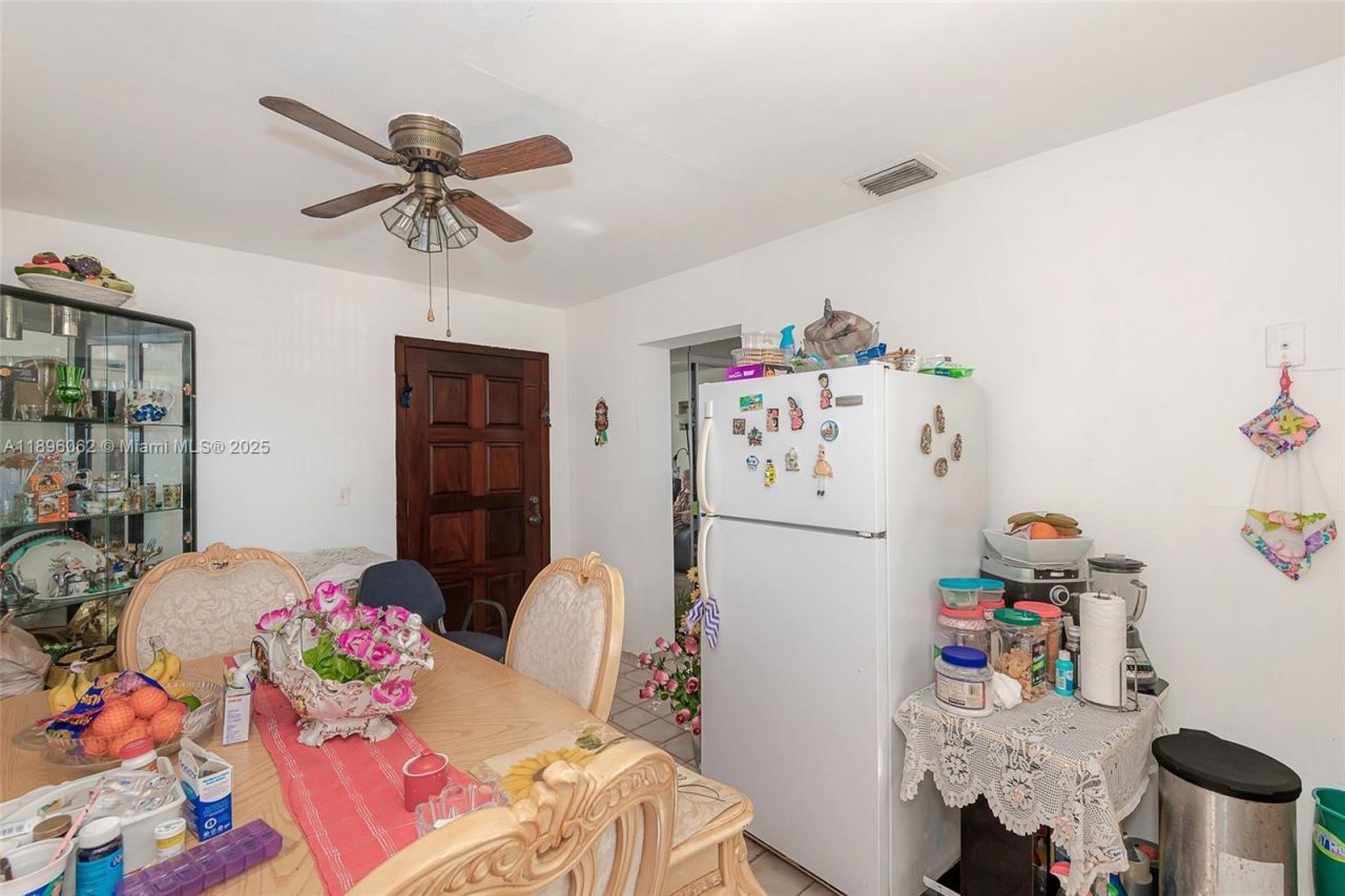 3920 W 3rd Ave, Hialeah, FL 33012 Photo