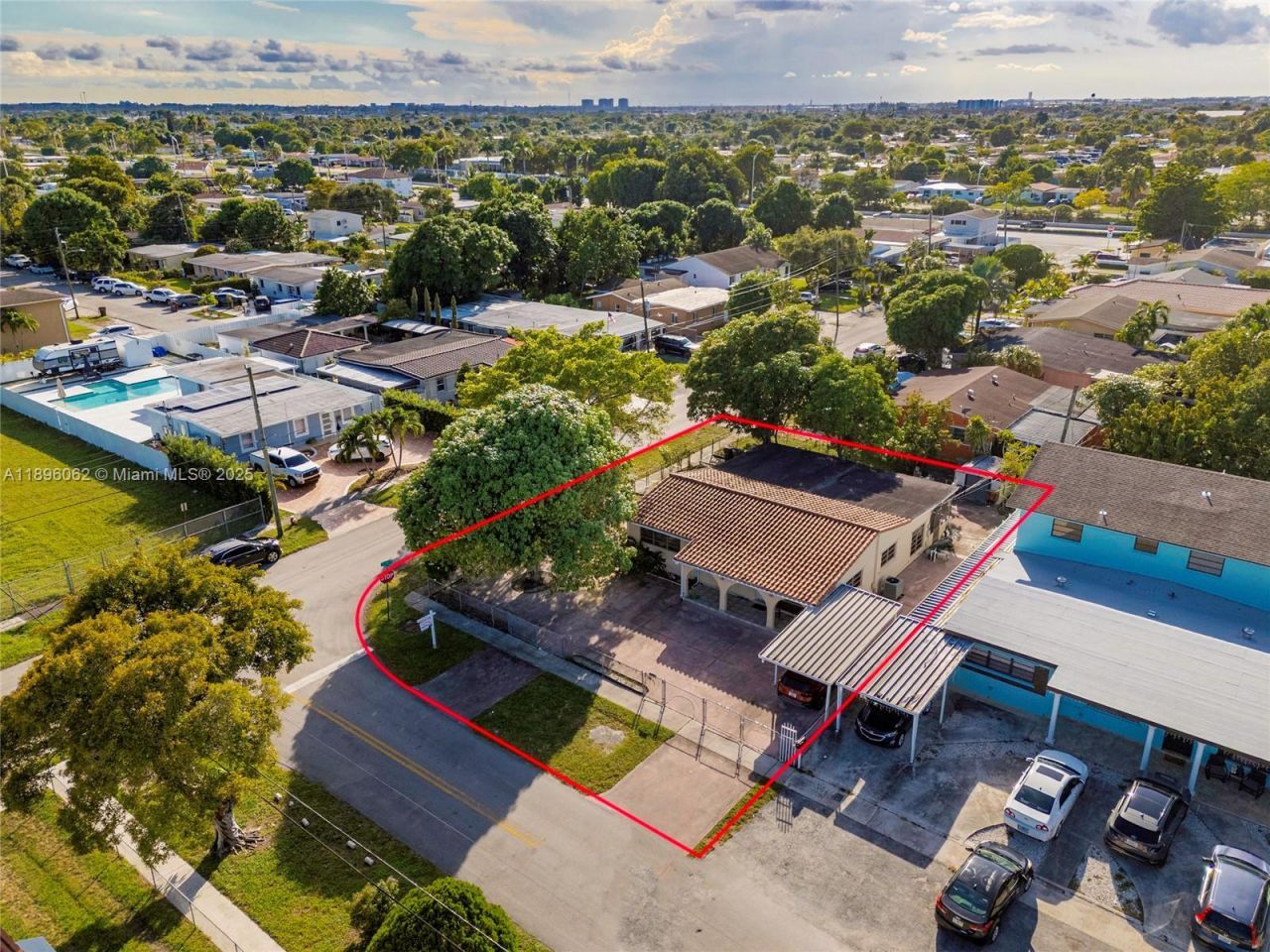 3920 W 3rd Ave, Hialeah, FL 33012 Photo