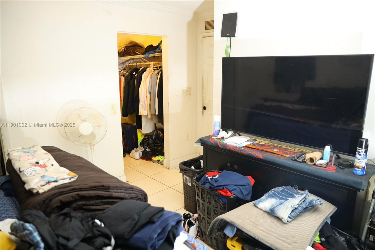 11735 NW 22nd Ct, Miami, FL 33167 Photo