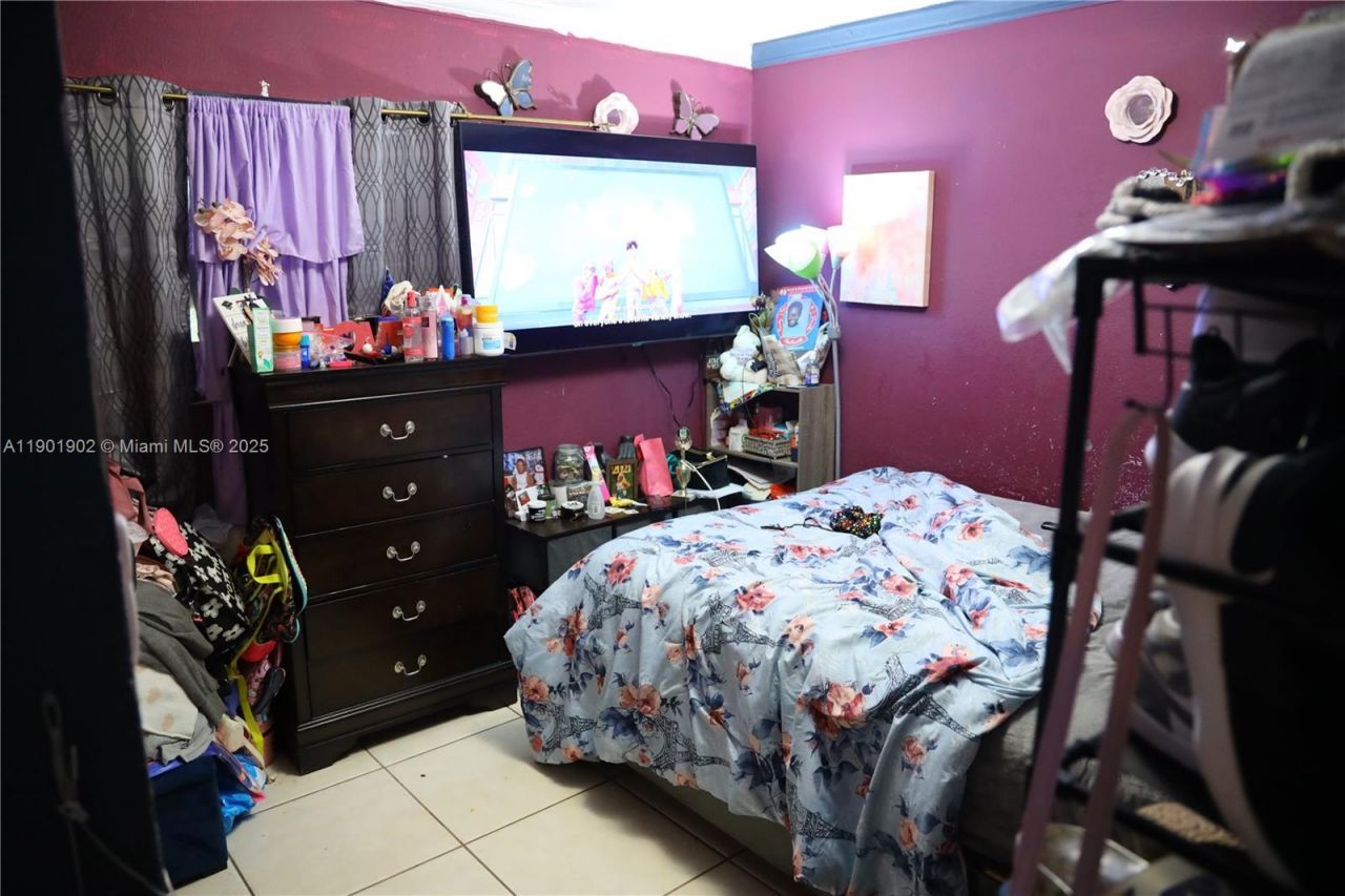 11735 NW 22nd Ct, Miami, FL 33167 Photo