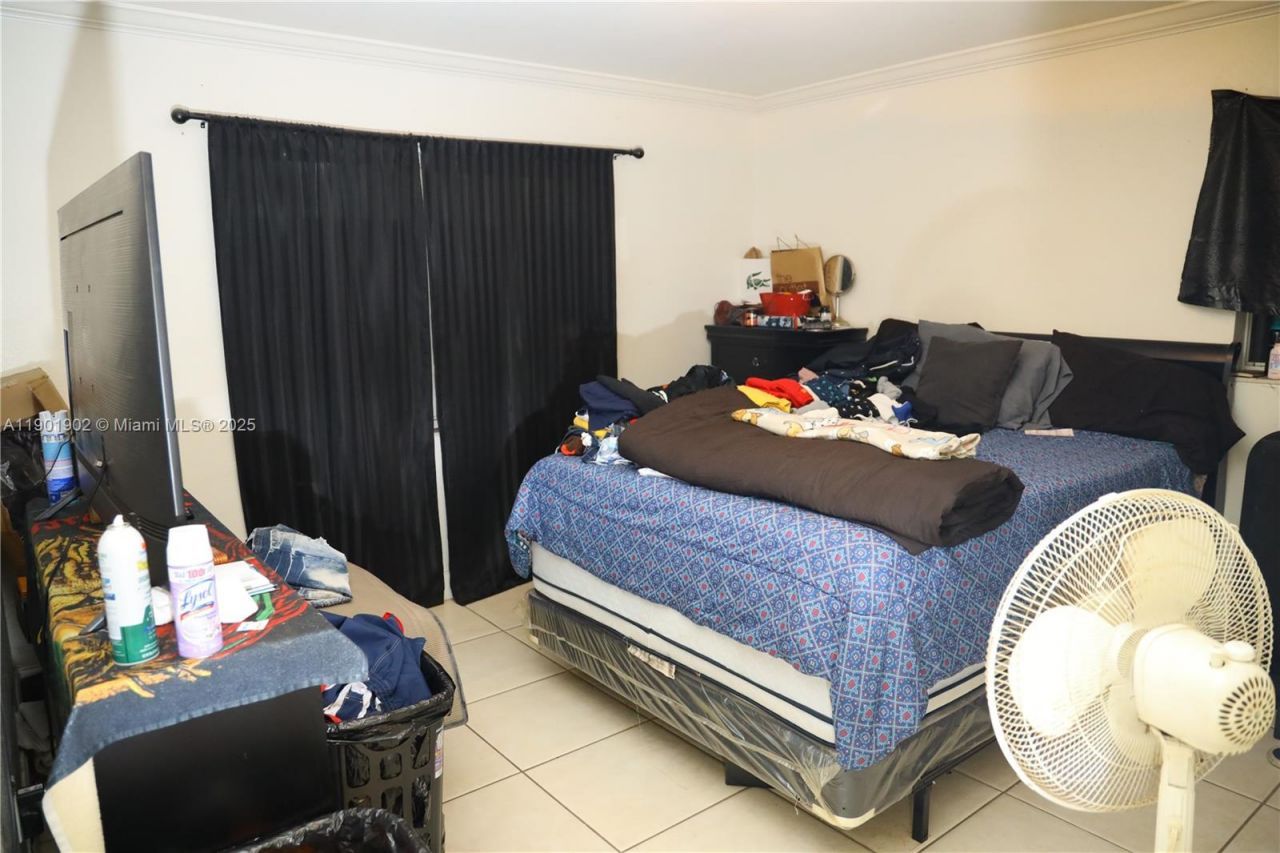 11735 NW 22nd Ct, Miami, FL 33167 Photo