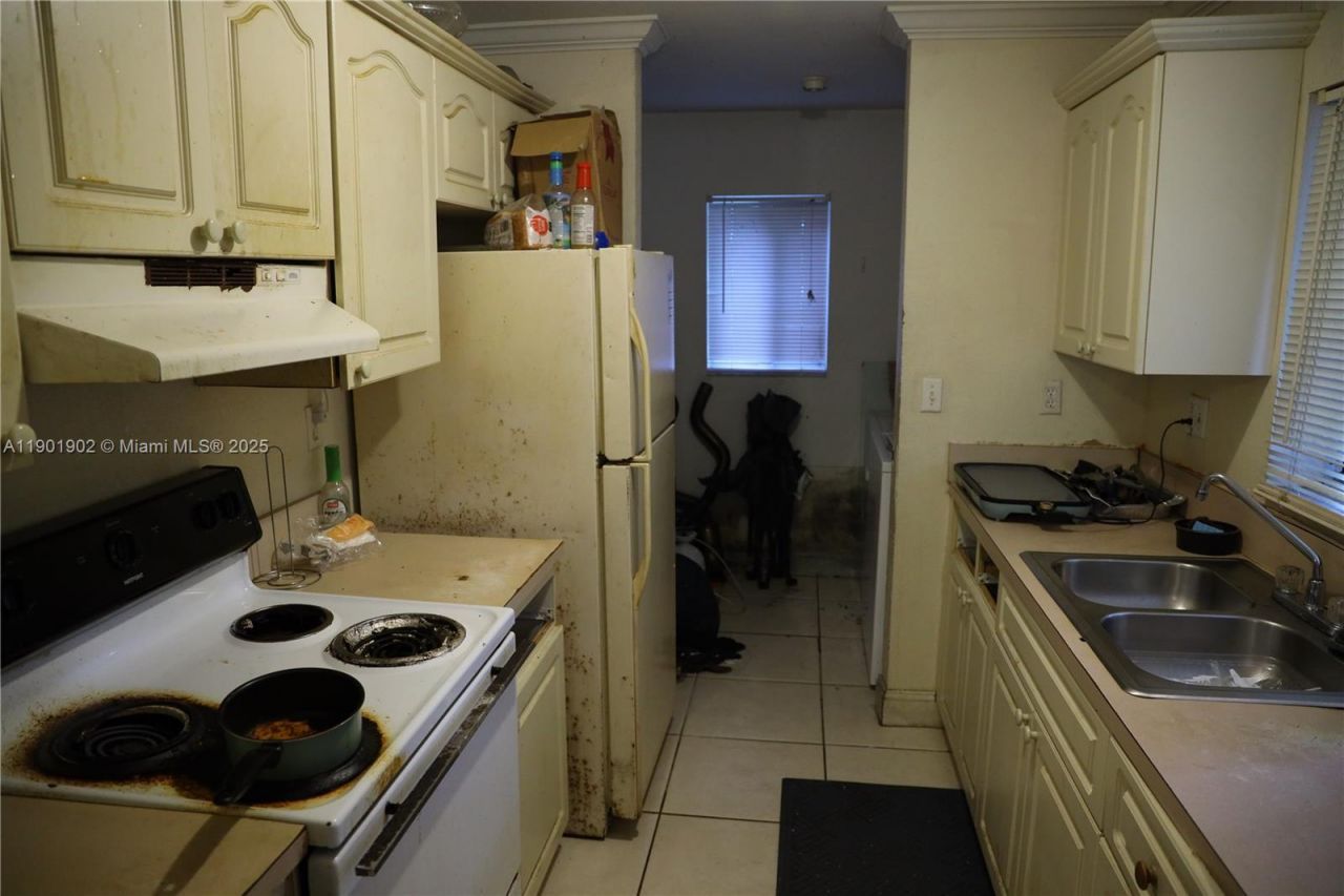 11735 NW 22nd Ct, Miami, FL 33167 Photo