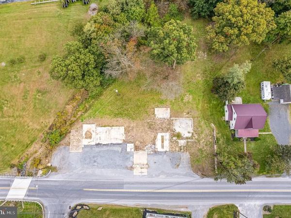 401-403 W MAIN STREET, WALNUT BOTTOM, PA 17266