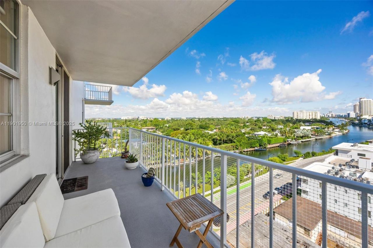 2829 Indian Creek Dr, Unit 1001+1002, Miami Beach, FL 33140 Photo