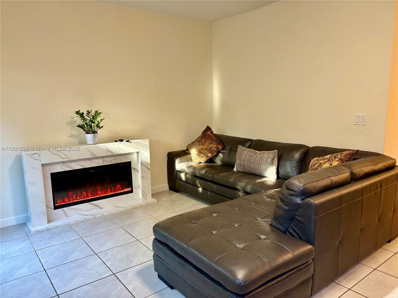 1020 SE 26th Ter, Homestead, FL 33035 Photo