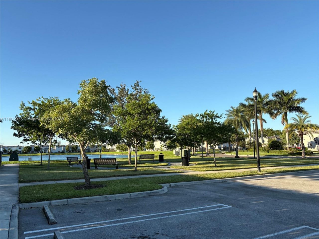 1020 SE 26th Ter, Homestead, FL 33035 Photo