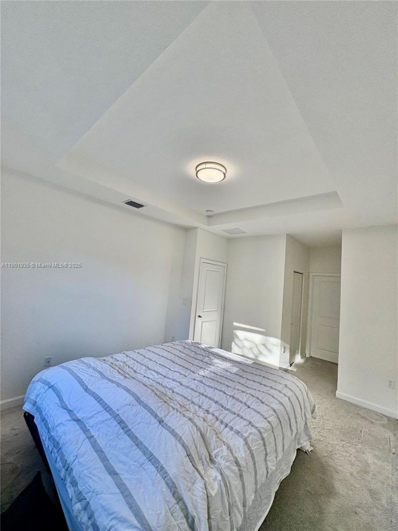 1020 SE 26th Ter, Homestead, FL 33035 Photo