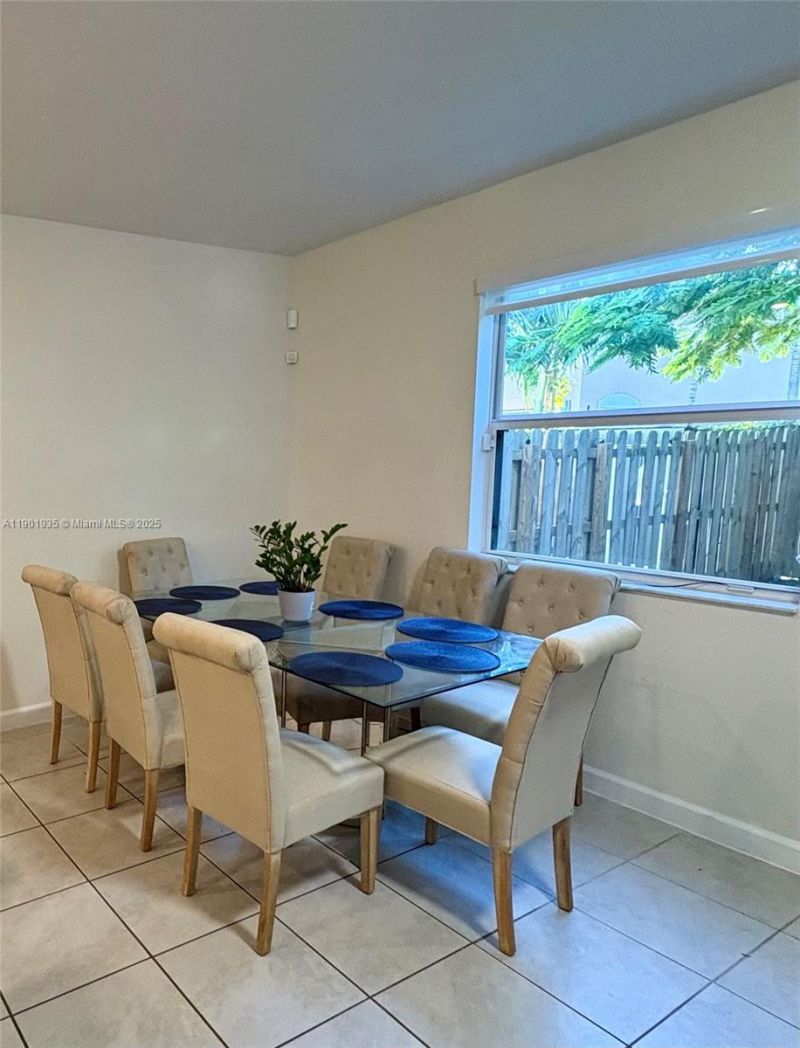 1020 SE 26th Ter, Homestead, FL 33035 Photo