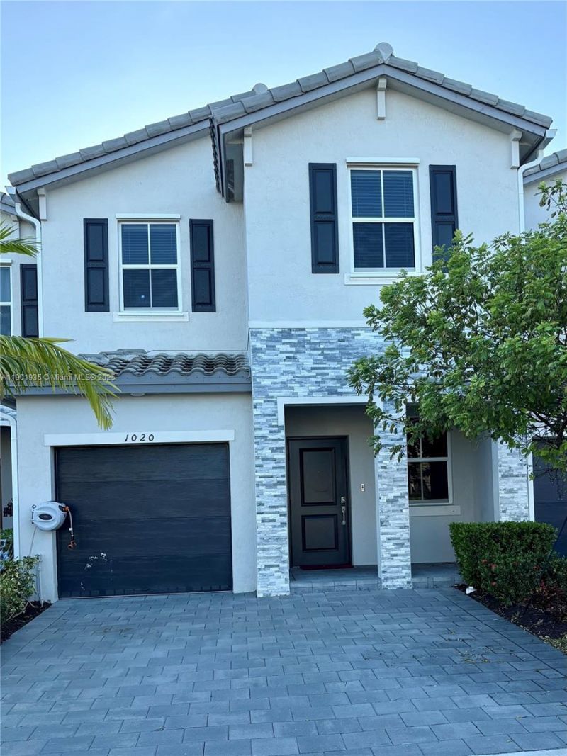 1020 SE 26th Ter, Homestead, FL 33035 Photo
