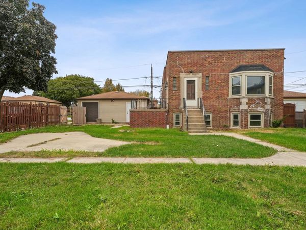 6054 W 64th Street, Chicago, IL 60638