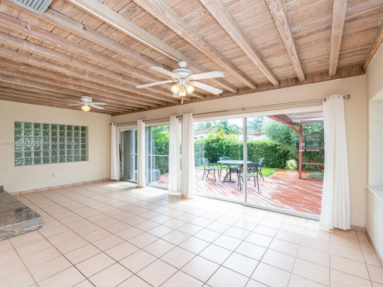 9441 Byron Ave, Surfside, FL 33154 Photo