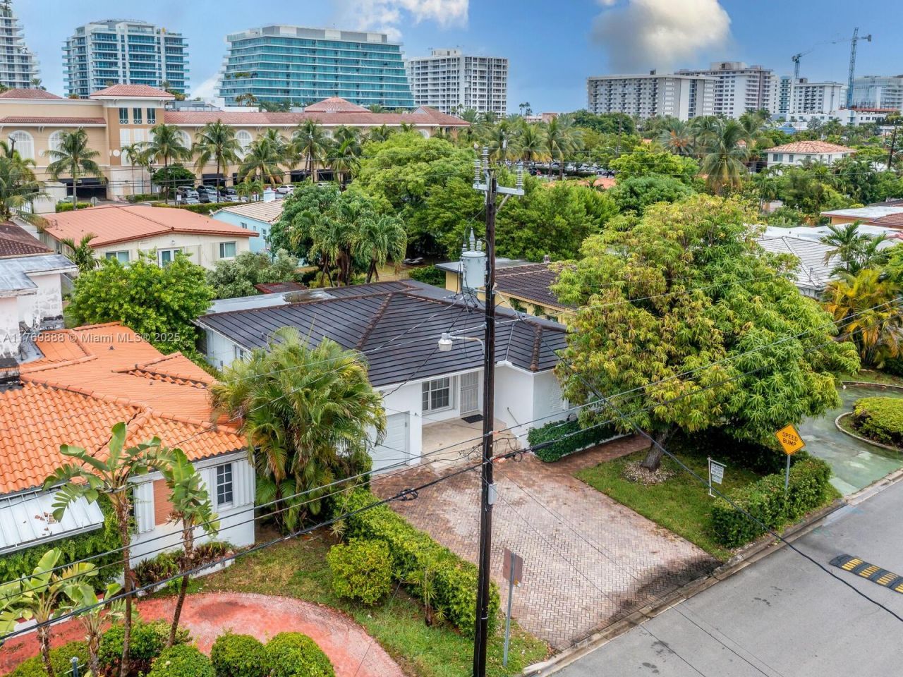 9441 Byron Ave, Surfside, FL 33154 Photo