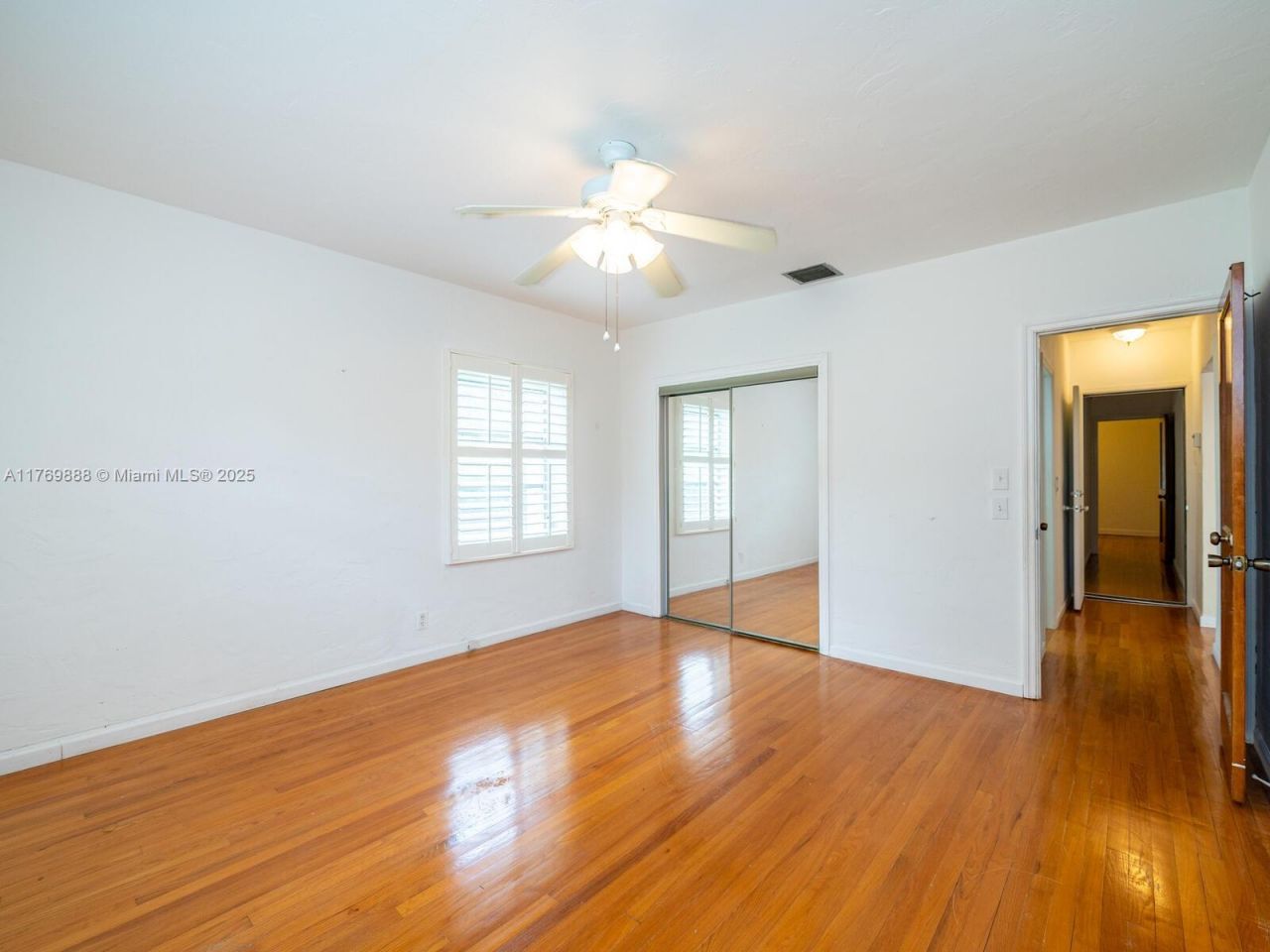 9441 Byron Ave, Surfside, FL 33154 Photo