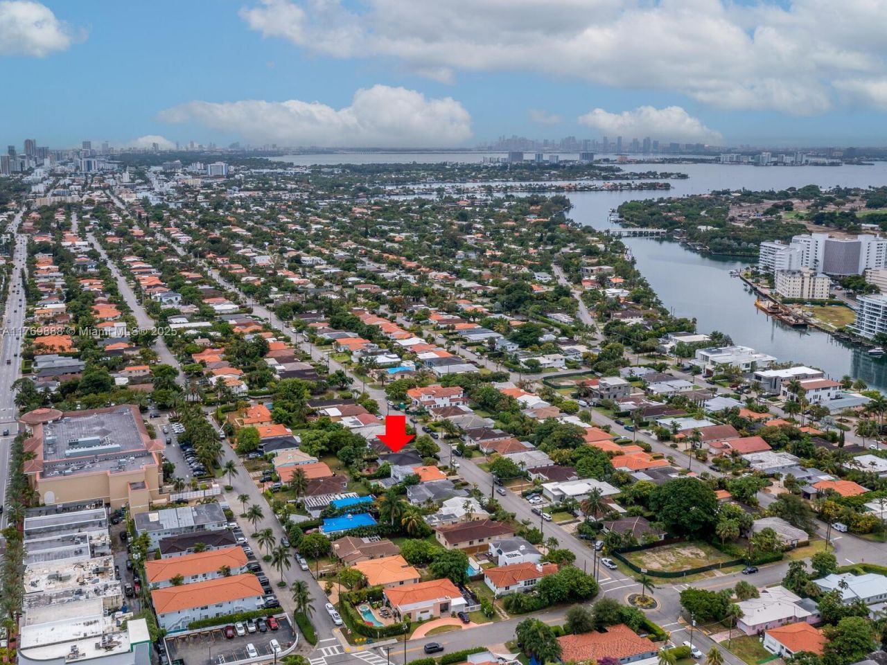 9441 Byron Ave, Surfside, FL 33154 Photo