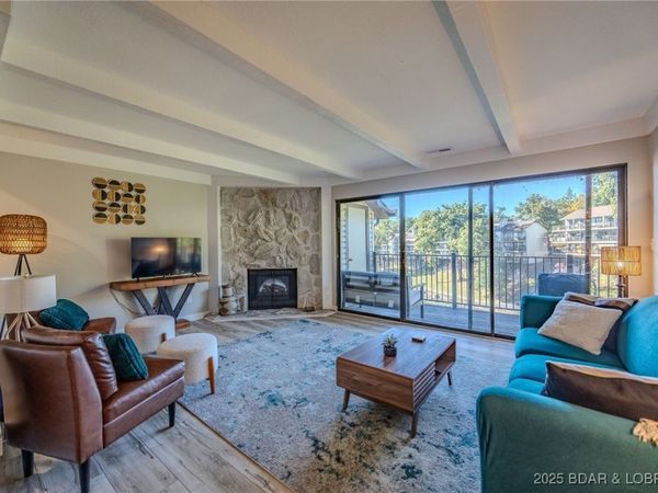 221 Circle Edge 3B, Unit 27-3B, Lake Ozark, MO 65049