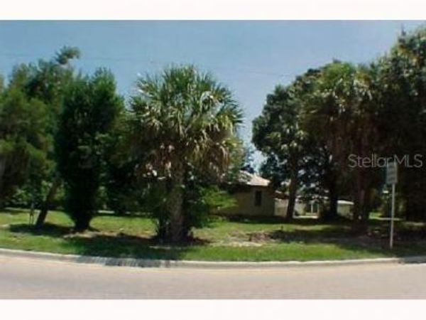 27 S MANATEE AVENUE, ARCADIA, FL 34266