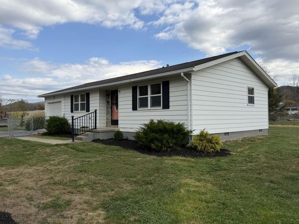 200 Forren Ln, White Sulphur Springs, WV 24986