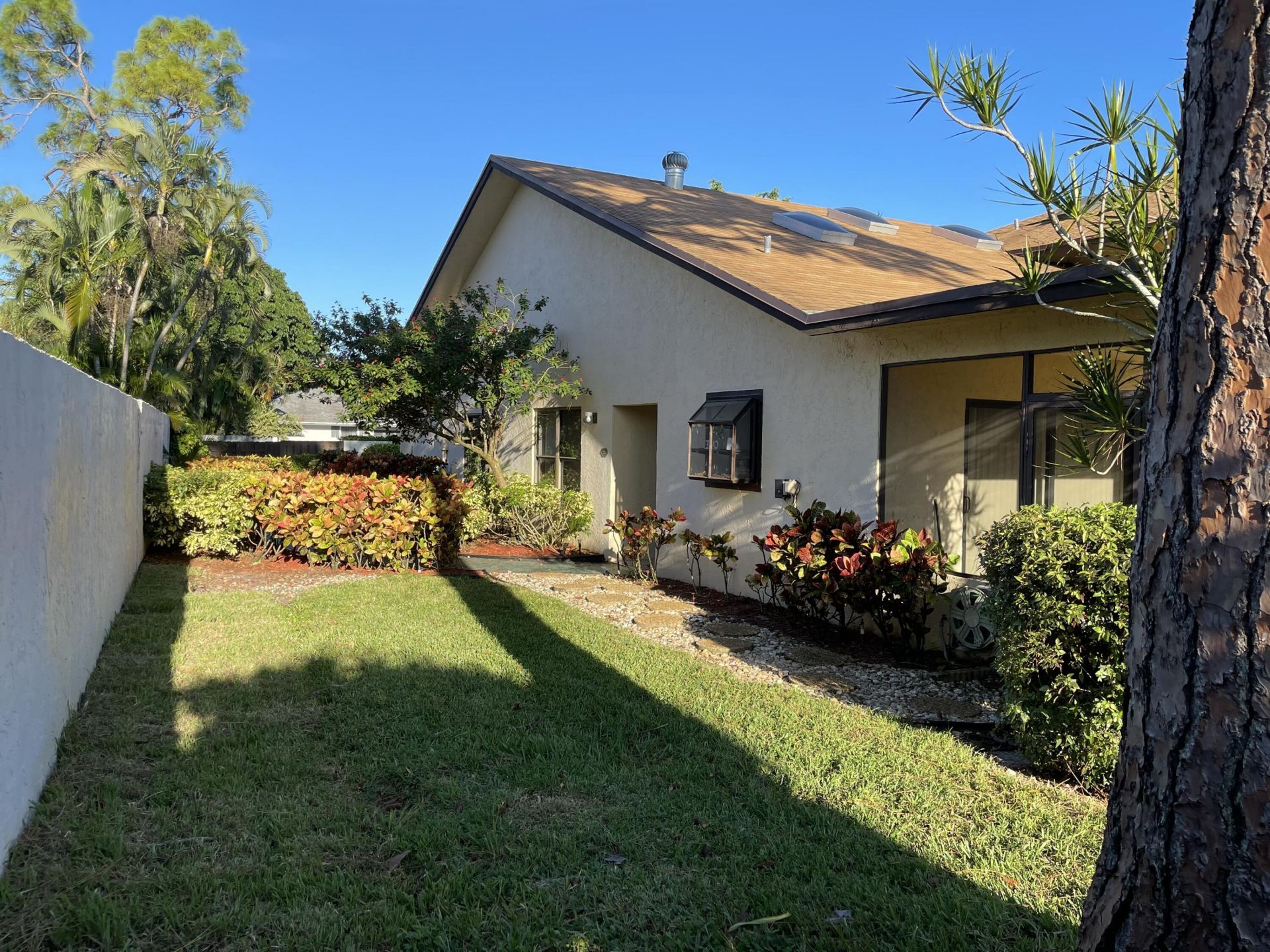 354 SW 28th Avenue, Delray Beach, FL 33445 Photo