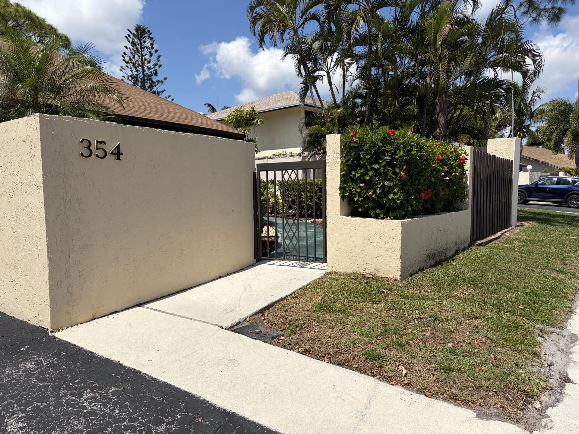 354 SW 28th Avenue, Delray Beach, FL 33445 Photo