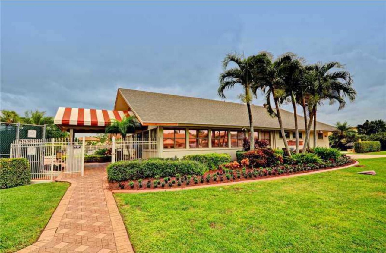 354 SW 28th Avenue, Delray Beach, FL 33445 Photo