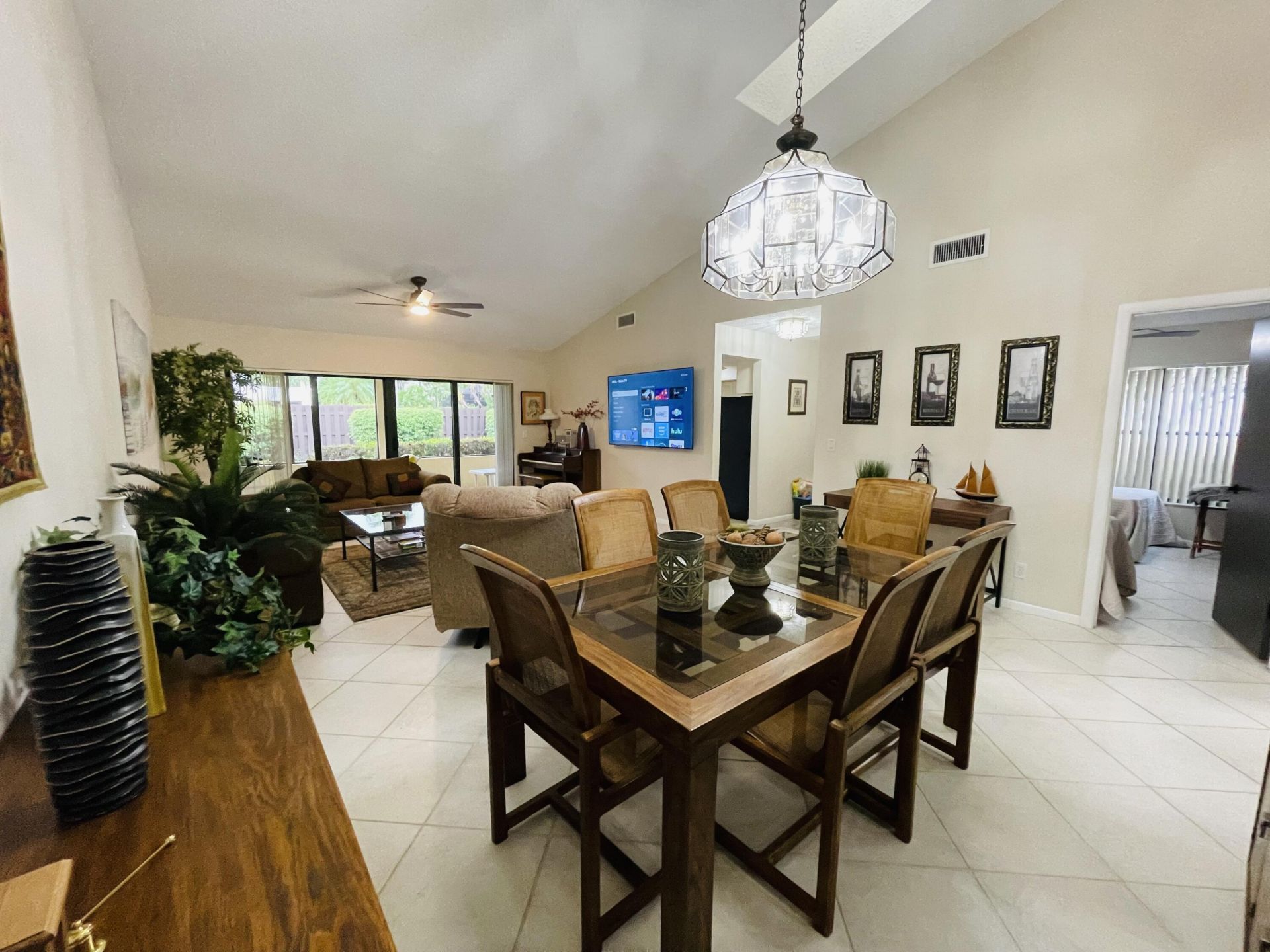 354 SW 28th Avenue, Delray Beach, FL 33445 Photo