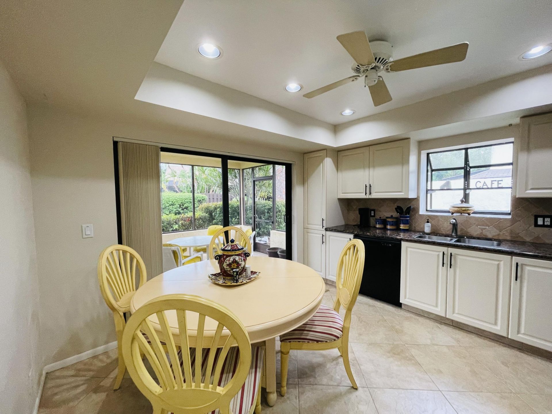 354 SW 28th Avenue, Delray Beach, FL 33445 Photo