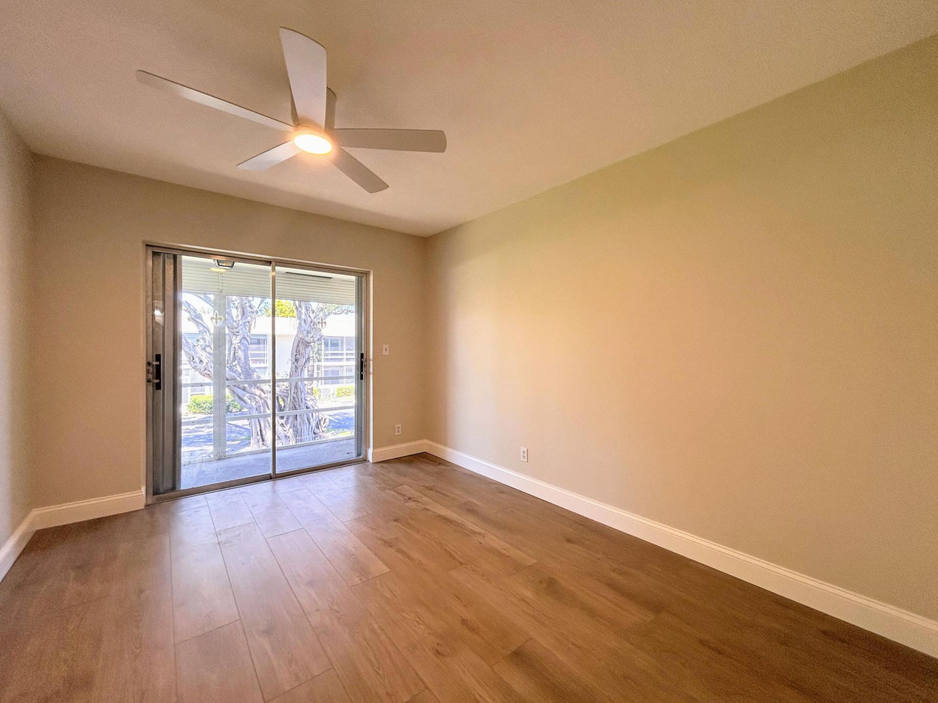 620 Horizons, Unit 201, Boynton Beach, FL 33435 Photo