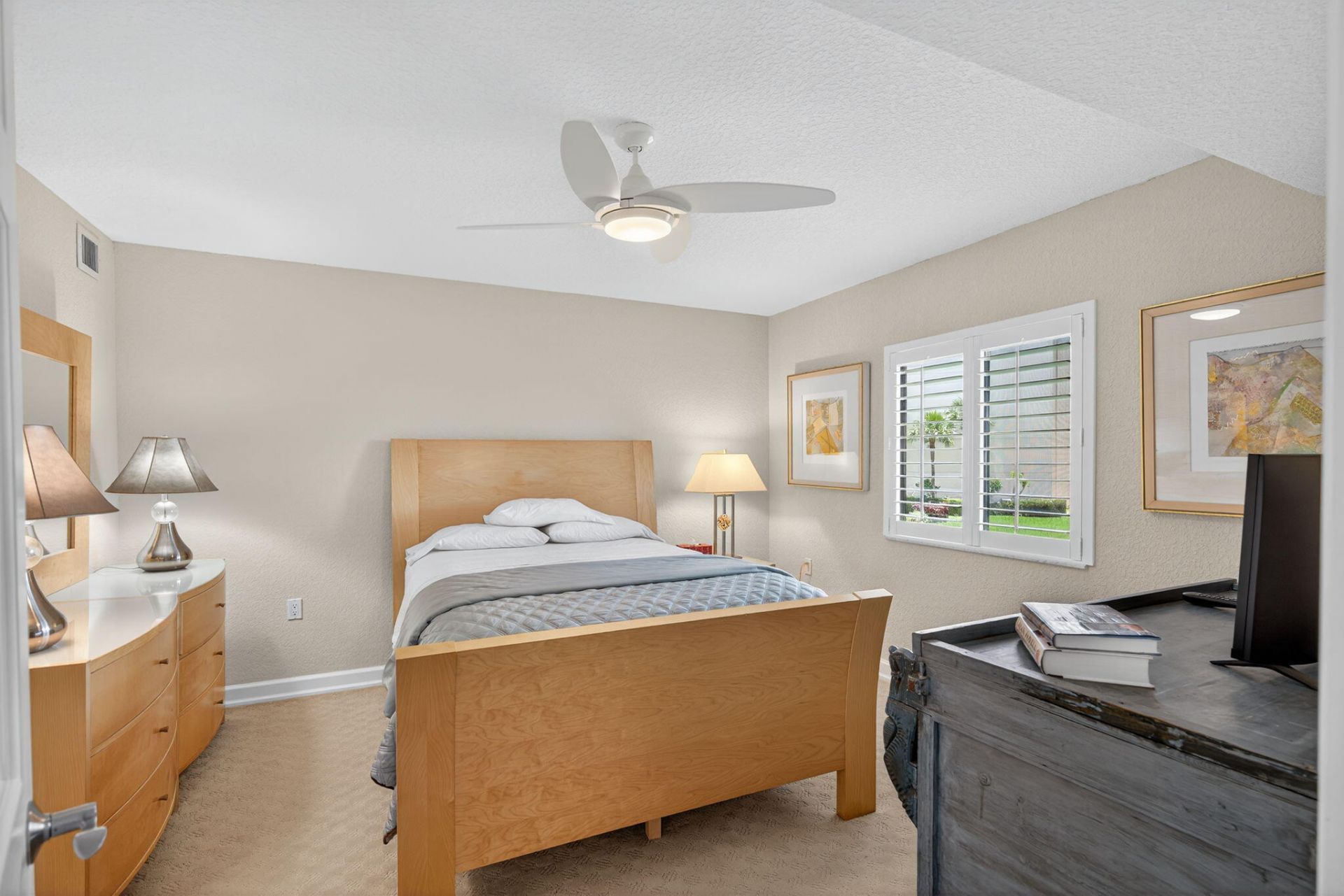 401 Ocean Bluffs Boulevard, Unit 205, Jupiter, FL 33477 Photo