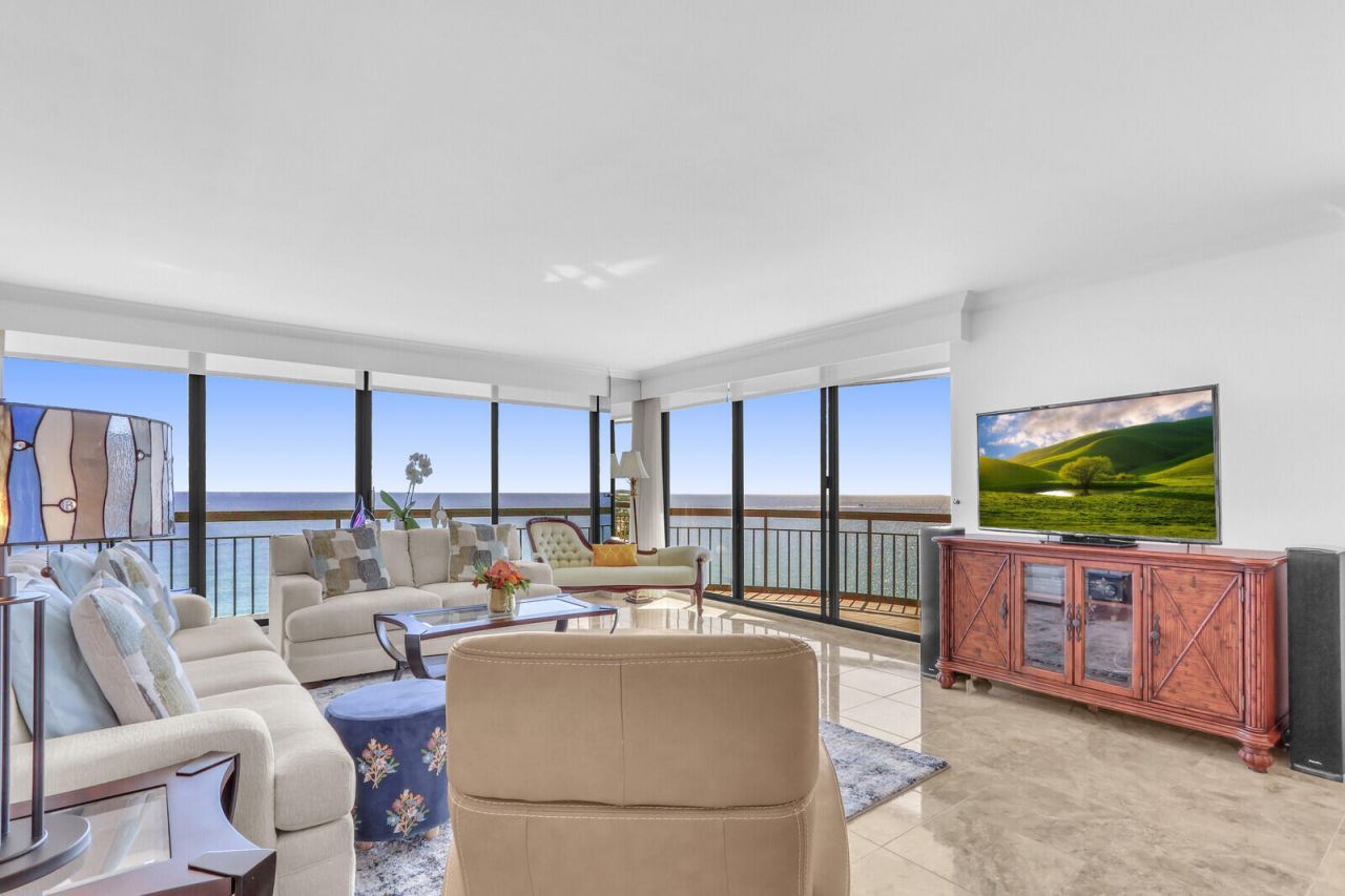 4000 N Ocean Drive, Unit 1702, Singer Island, FL 33404 Photo