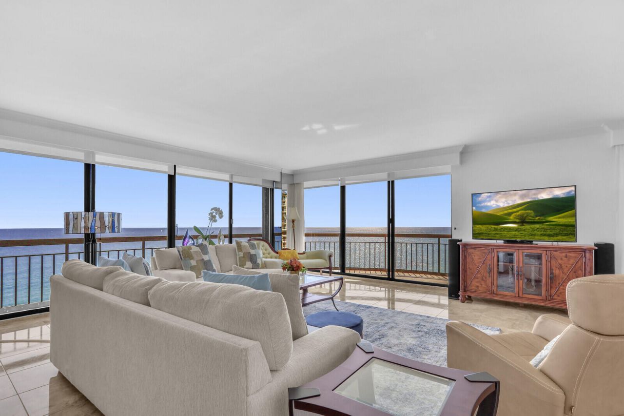 4000 N Ocean Drive, Unit 1702, Singer Island, FL 33404 Photo