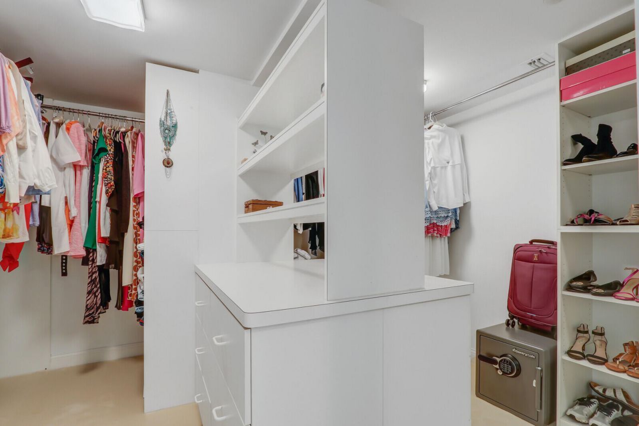 4000 N Ocean Drive, Unit 1702, Singer Island, FL 33404 Photo