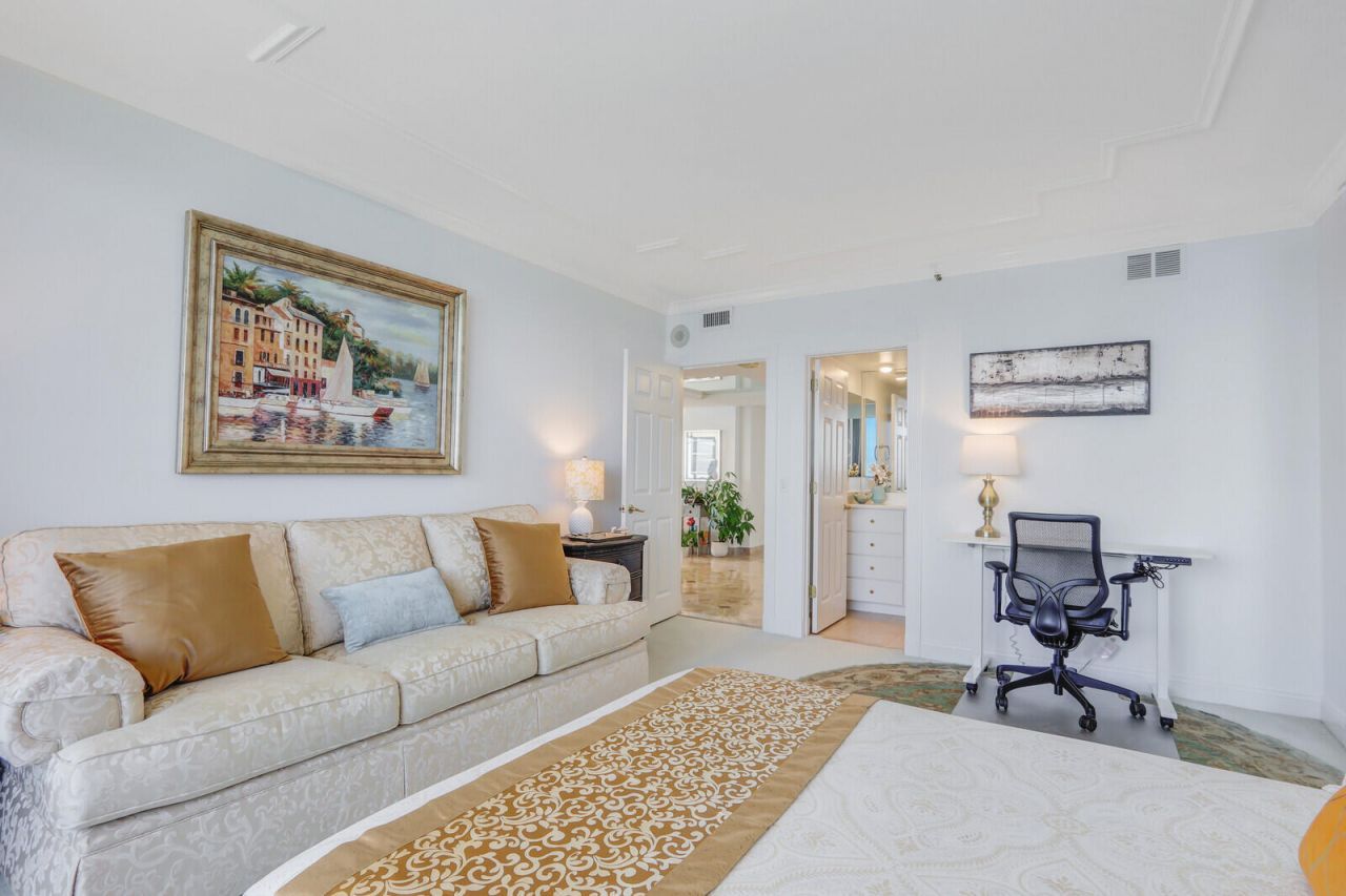 4000 N Ocean Drive, Unit 1702, Singer Island, FL 33404 Photo