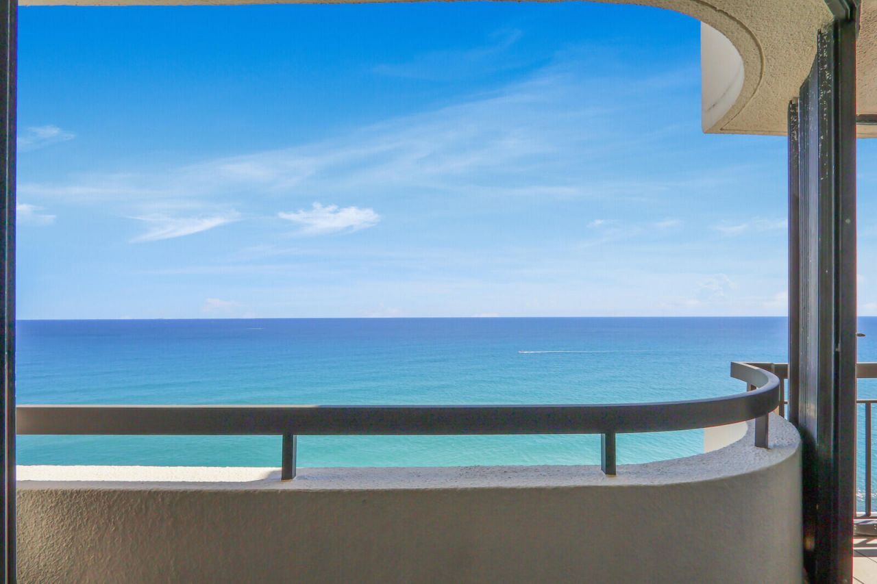 4000 N Ocean Drive, Unit 1702, Singer Island, FL 33404 Photo