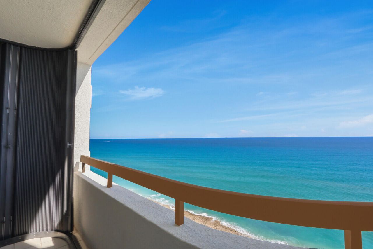 4000 N Ocean Drive, Unit 1702, Singer Island, FL 33404 Photo