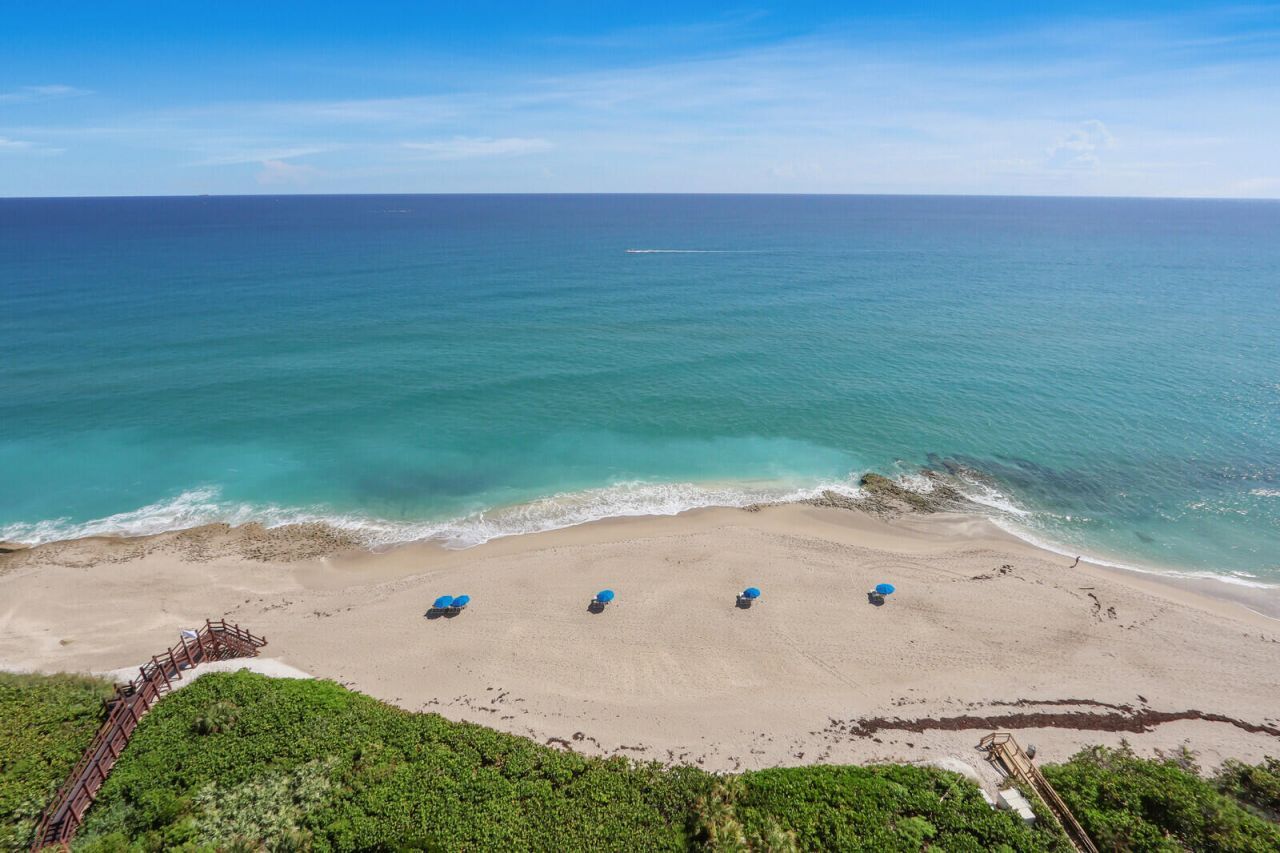 4000 N Ocean Drive, Unit 1702, Singer Island, FL 33404 Photo