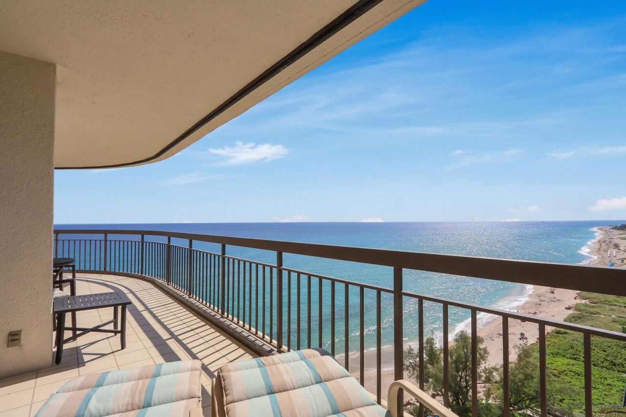 4000 N Ocean Drive, Unit 1702, Singer Island, FL 33404 Photo