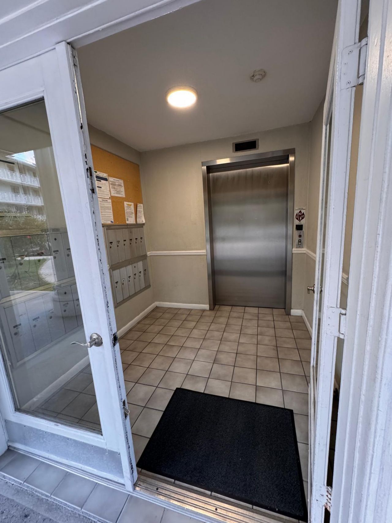 3507 Village Boulevard, Unit 201, West Palm Beach, FL 33409 Photo