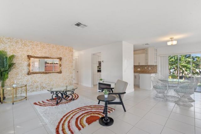 1001 SE 5 Avenue, Pompano Beach, FL 33060 Photo