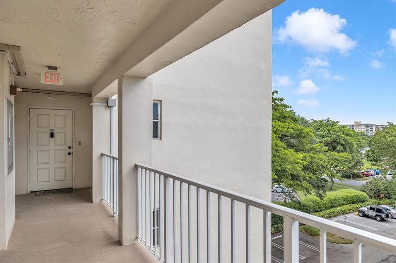 3080 N Course Drive, Unit 501, Pompano Beach, FL 33069 Photo